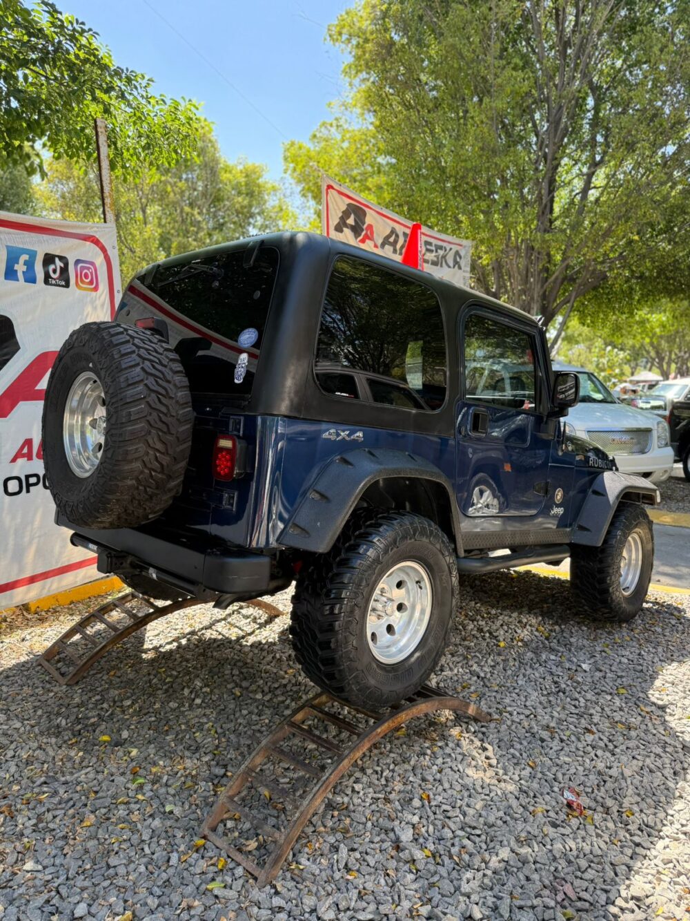 Jeep Rubicon 2001 - Image 3