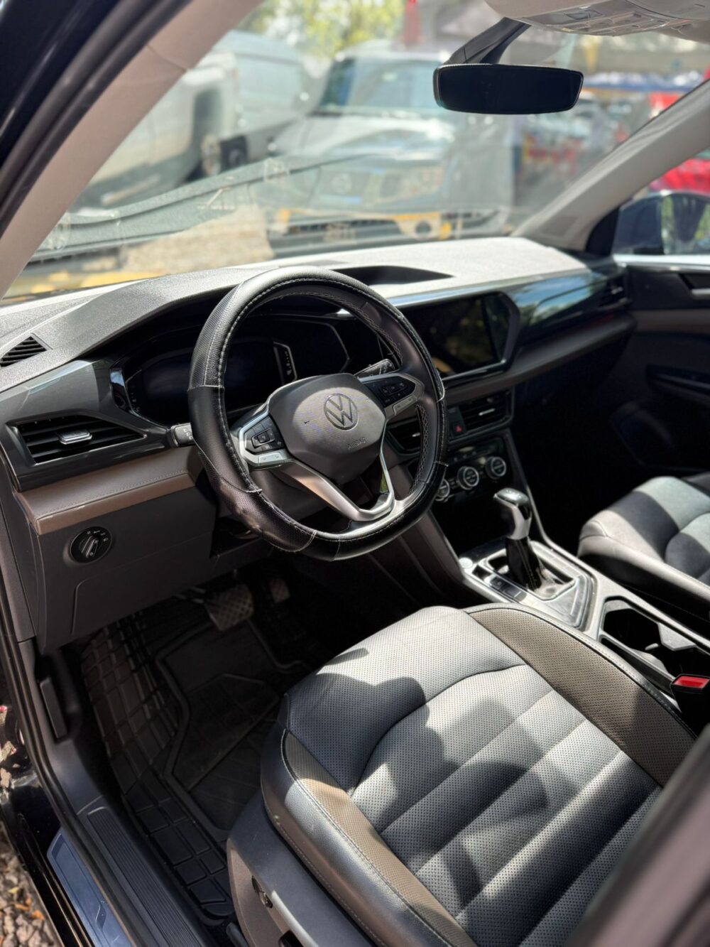 Volkswagen Taos Highline 2021 - Image 5