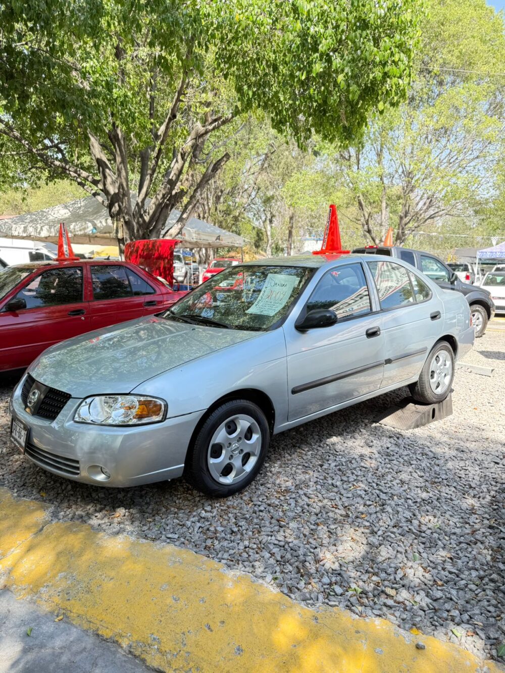 Sentra Se 2004 - Image 2