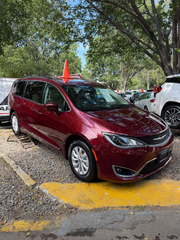 Crhysler Pacifica limited 2017