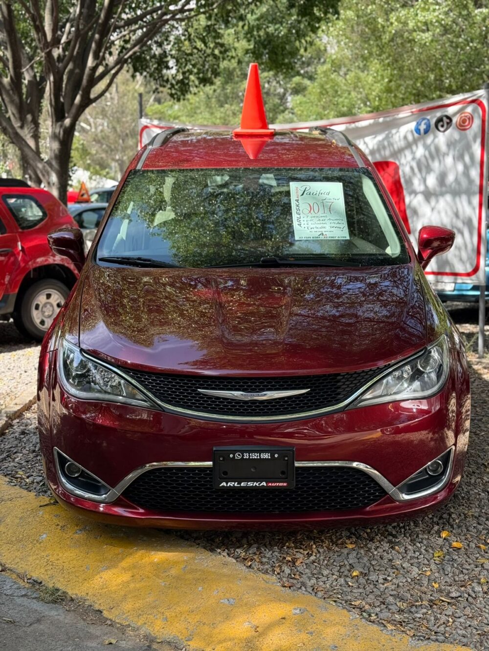 Crhysler Pacifica limited 2017 - Image 5