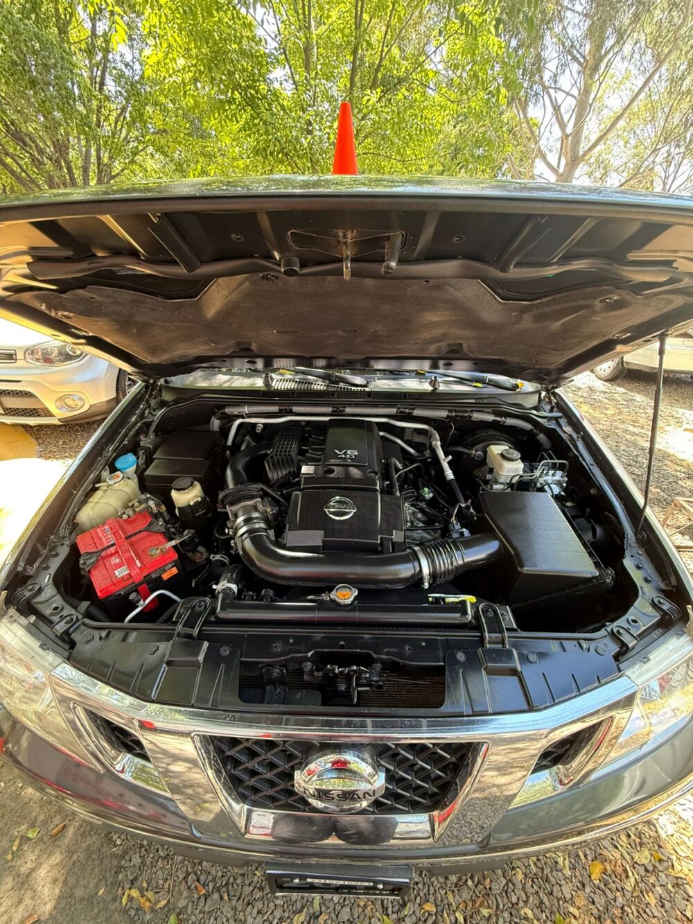 Nissan frontier Sv 4x4 2011 - Image 5